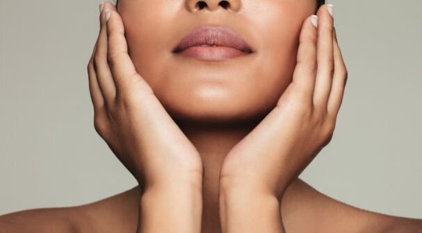 (2) Lucente Brightening Treatments
